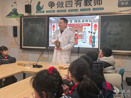 實(shí)驗二小.jpg